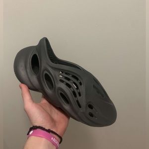 NEW Adidas Yeezy Foam RNNR Runner Onyx black Men's Size 11 NO BOX